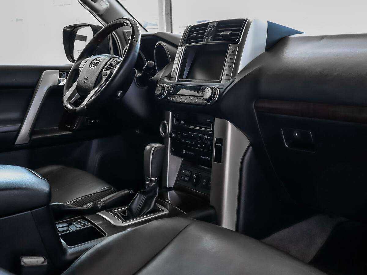 Toyota Land Cruiser Prado б/у, 2012, Автоматическая. Фото: #13