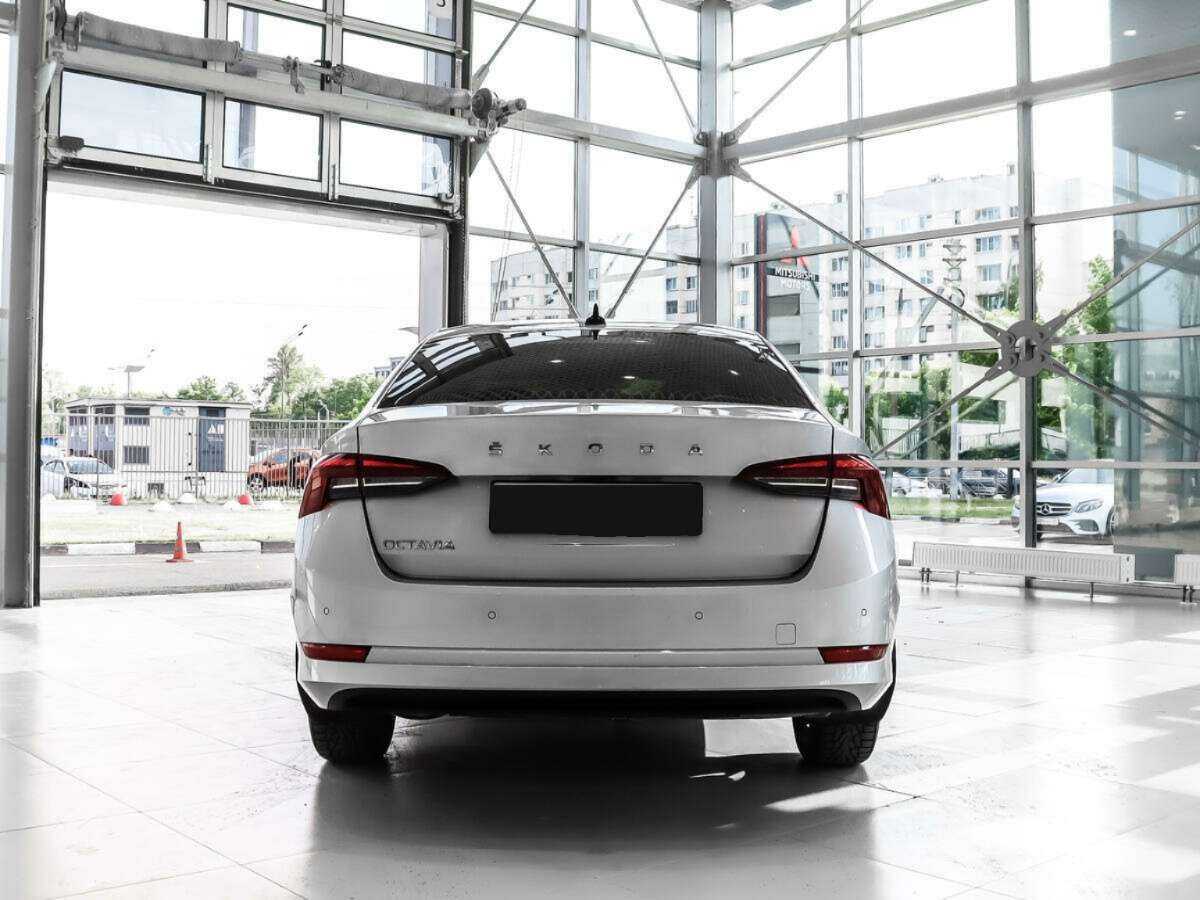 Skoda Octavia б/у, 2021, Автоматическая. Фото: #4