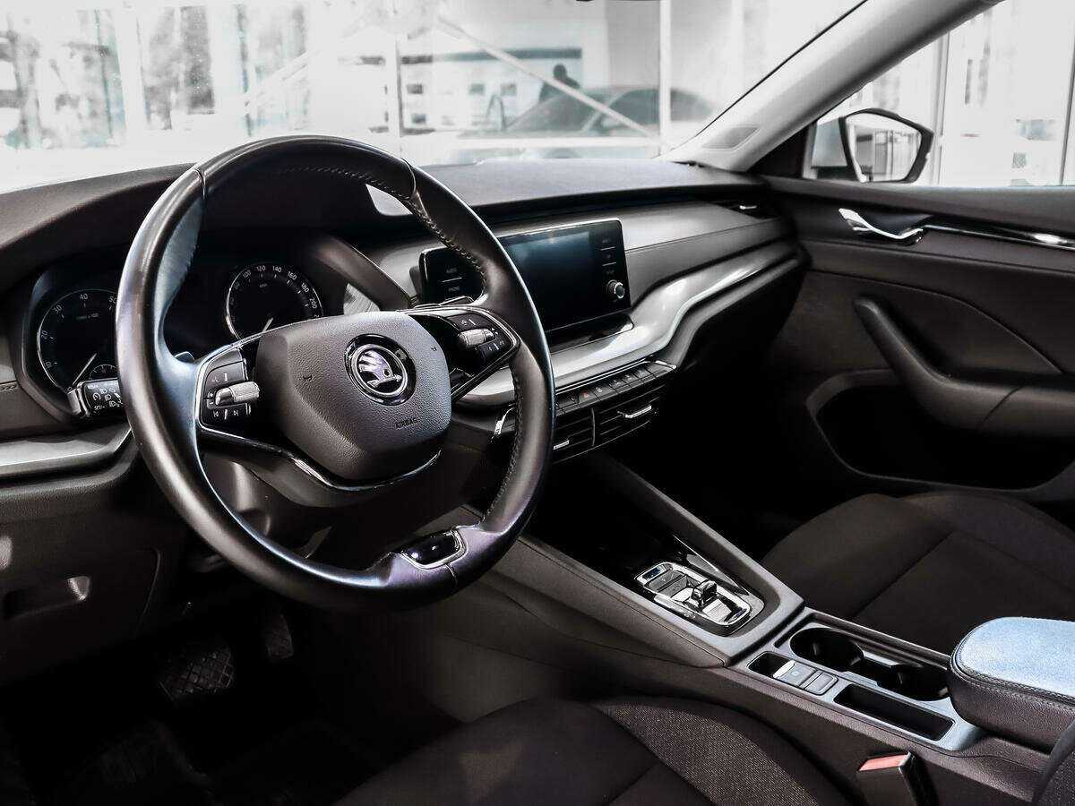 Skoda Octavia б/у, 2021, Автоматическая. Фото: #7