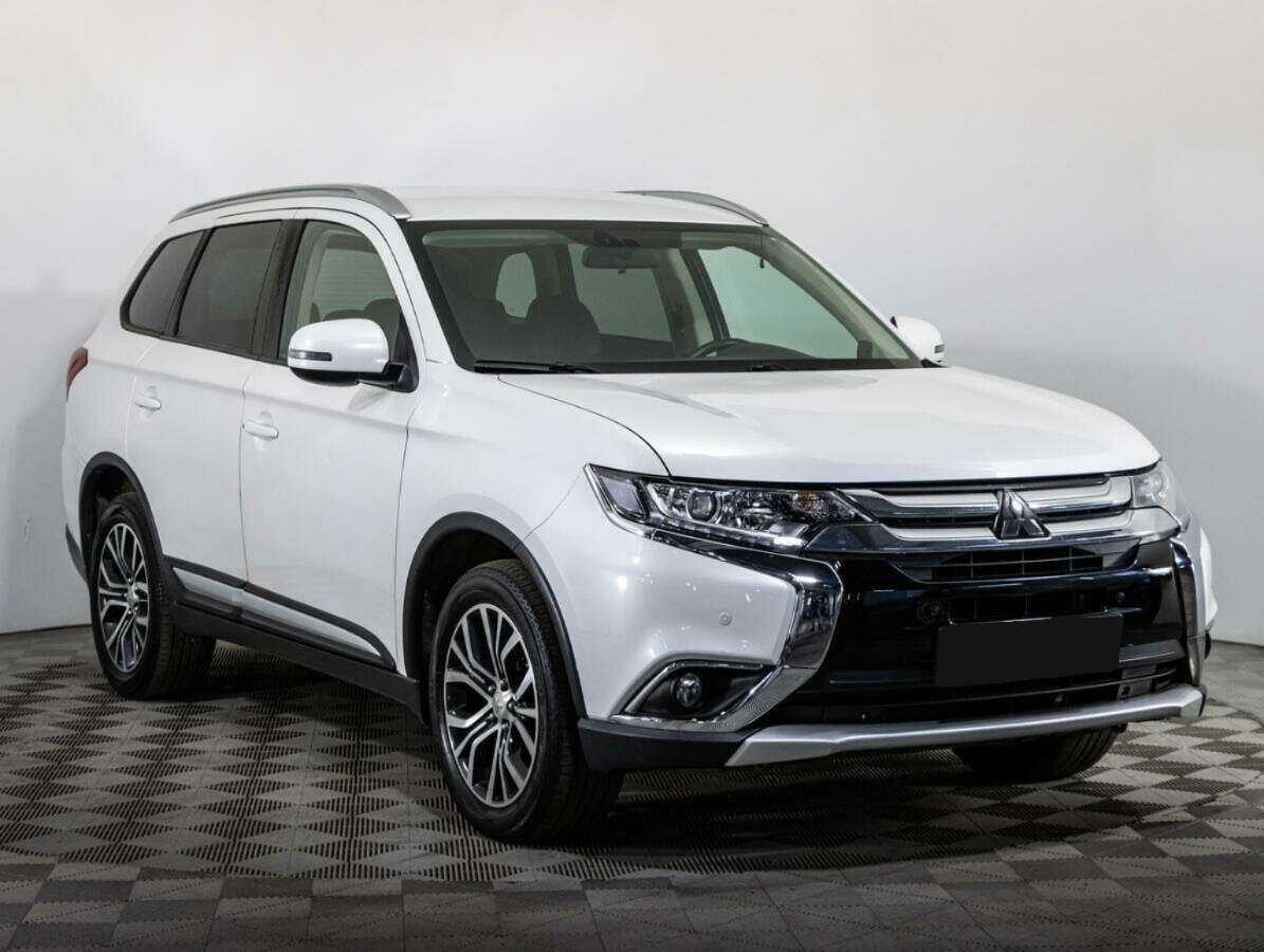 Mitsubishi Outlander б/у, 2018, Вариатор. Фото: #2