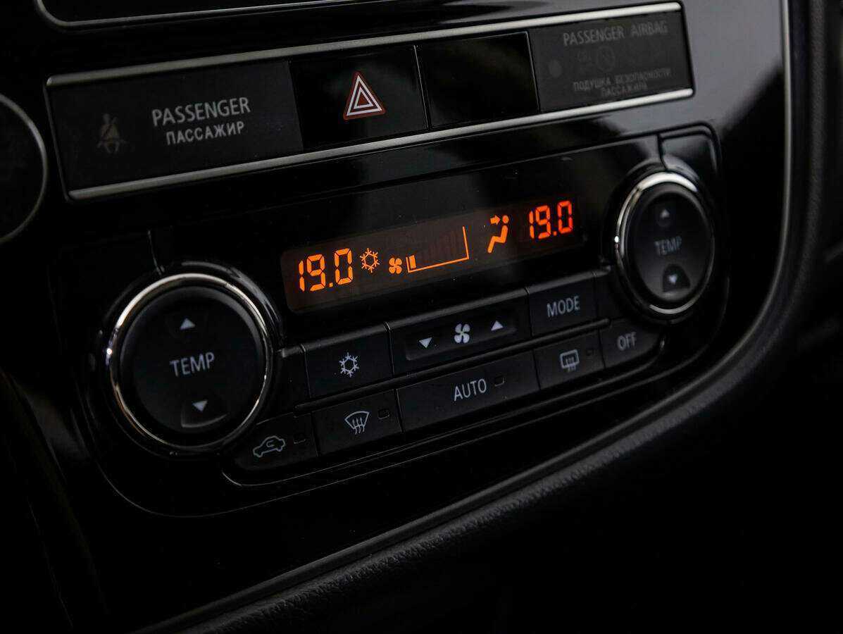 Mitsubishi Outlander б/у, 2019, Вариатор. Фото: #13