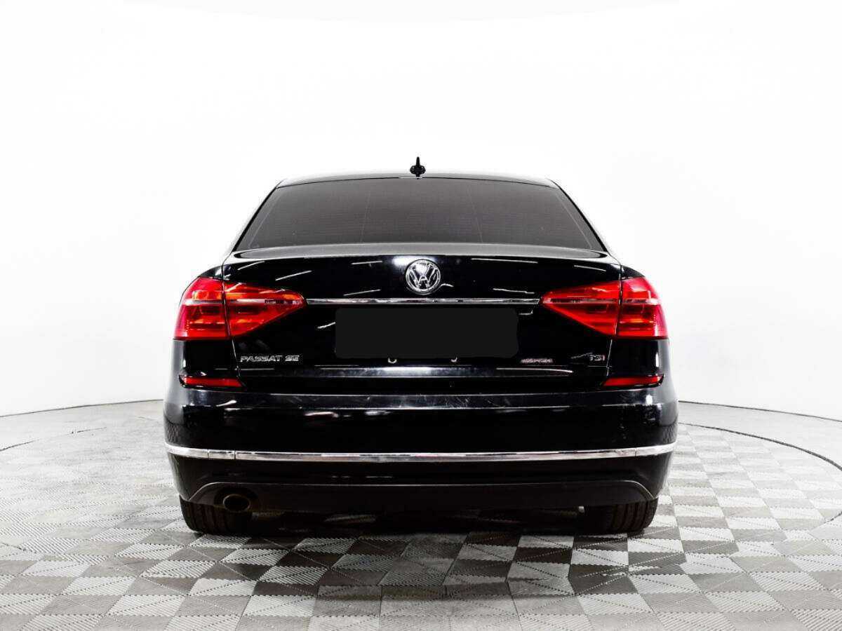 Volkswagen Passat б/у, 2016, Роботизированная. Фото: #5