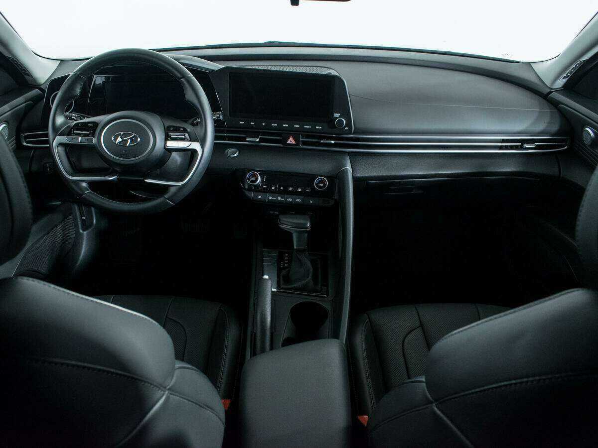 Hyundai Elantra б/у, 2023, Автоматическая. Фото: #11