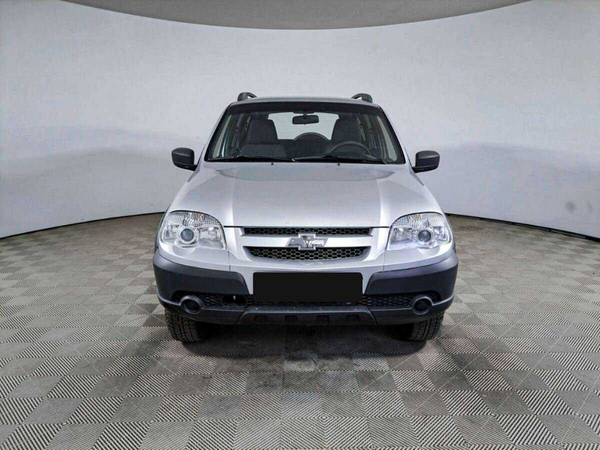 Chevrolet Niva б/у, 2017, Механическая. Фото: #1