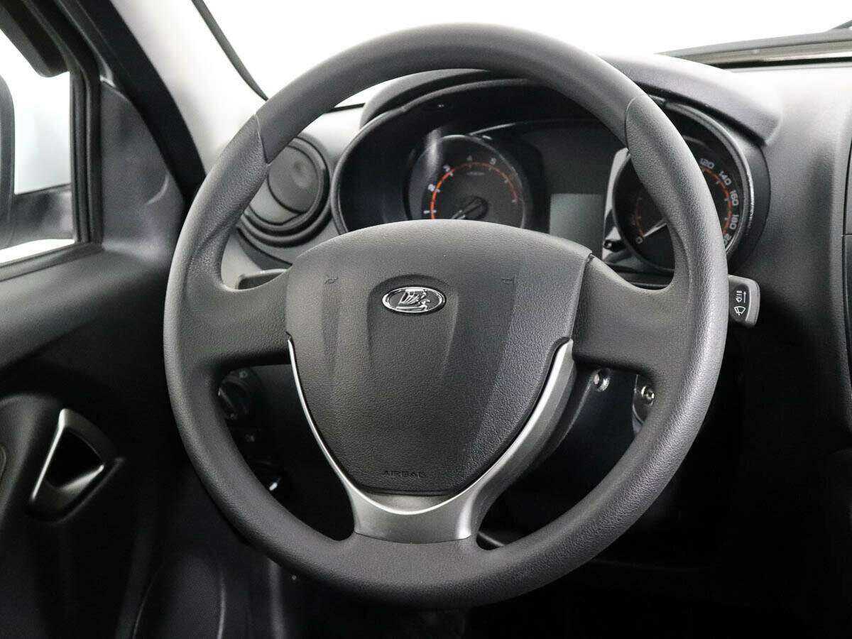 Lada (ВАЗ) Granta б/у, 2023, Механическая. Фото: #11