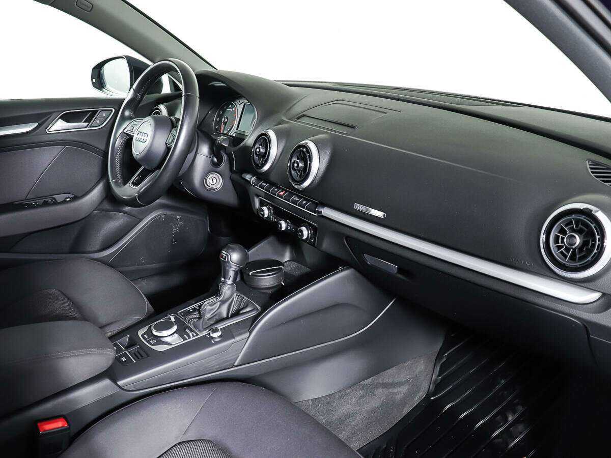 Audi A3 б/у, 2016, Роботизированная. Фото: #10