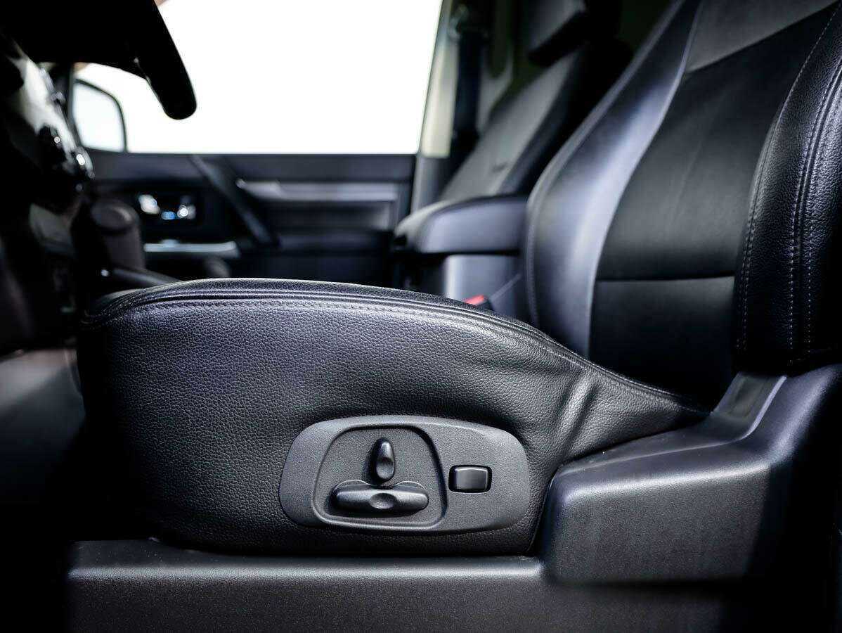 Mitsubishi Pajero б/у, 2014, Автоматическая. Фото: #12