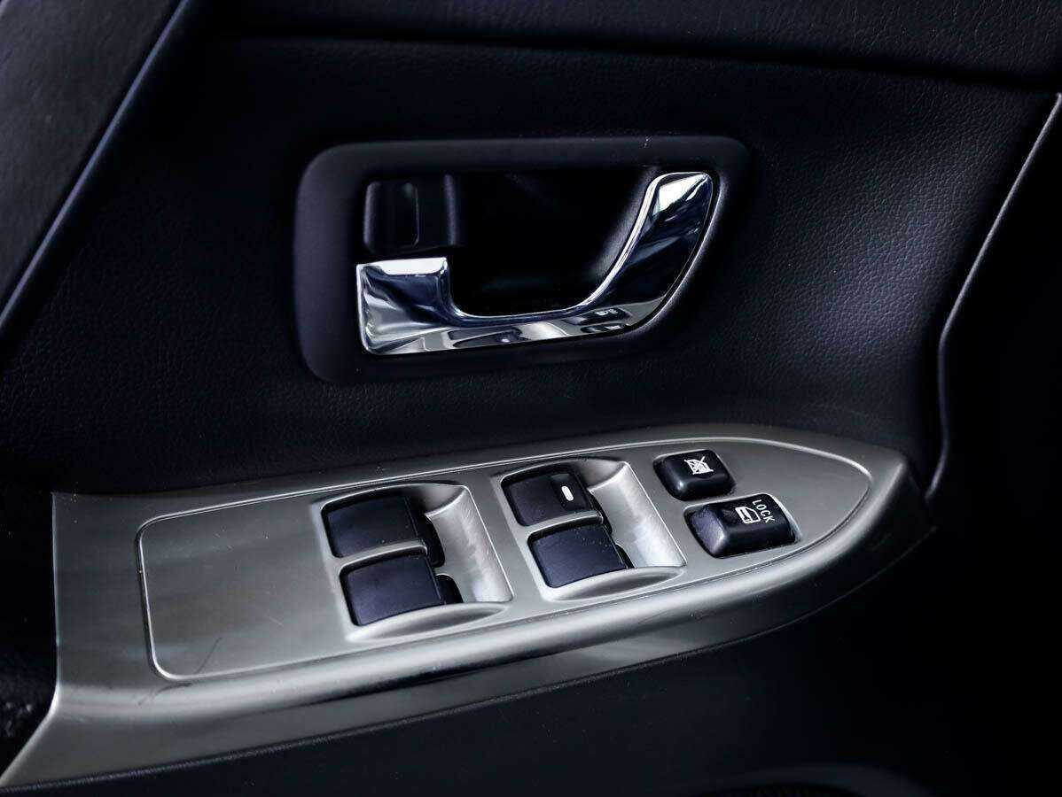Mitsubishi Pajero б/у, 2014, Автоматическая. Фото: #13