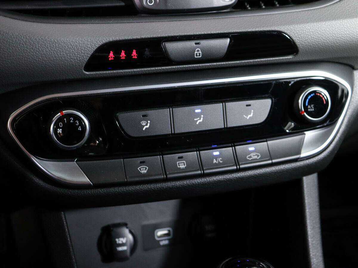 Hyundai i30 б/у, 2022, Автоматическая. Фото: #14