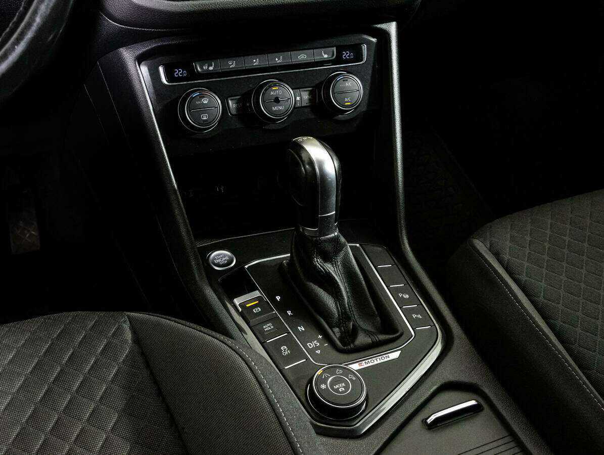 Volkswagen Tiguan б/у, 2017, Роботизированная. Фото: #11