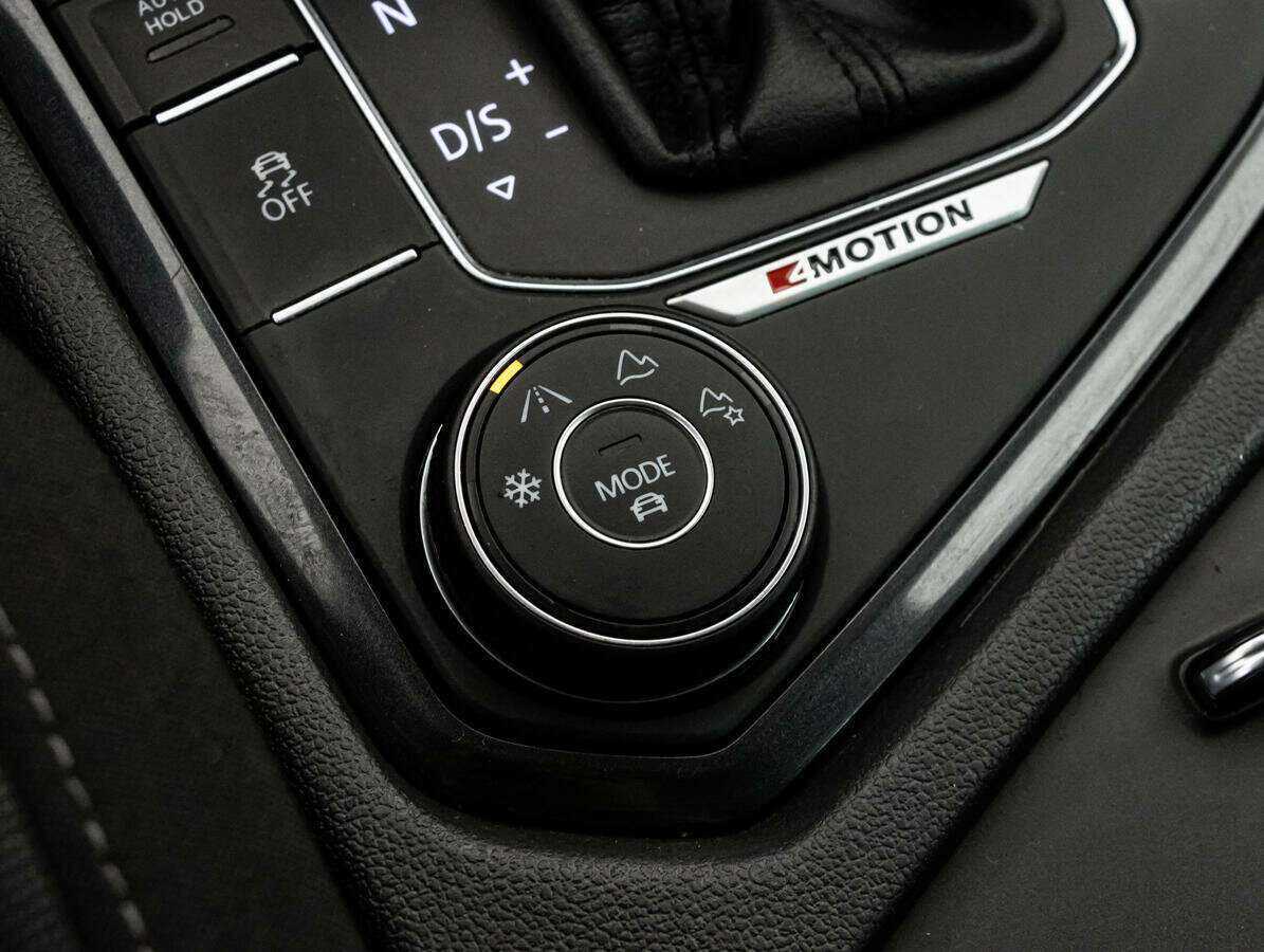 Volkswagen Tiguan б/у, 2017, Роботизированная. Фото: #16