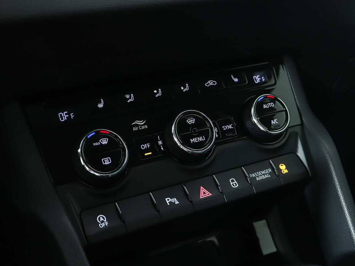 Skoda Karoq б/у, 2020, Автоматическая. Фото: #18