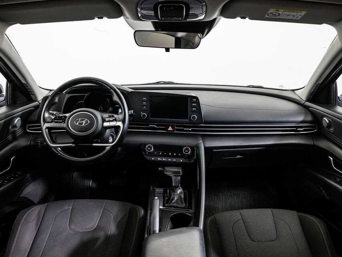 Hyundai Elantra б/у, 2020, Автоматическая. Фото: #12