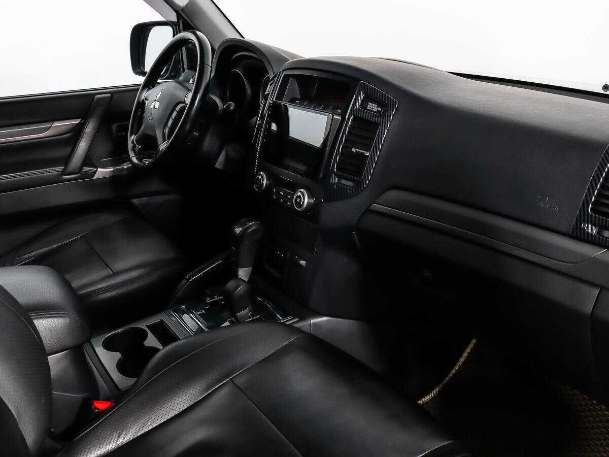 Mitsubishi Pajero б/у, 2013, Автоматическая. Фото: #11