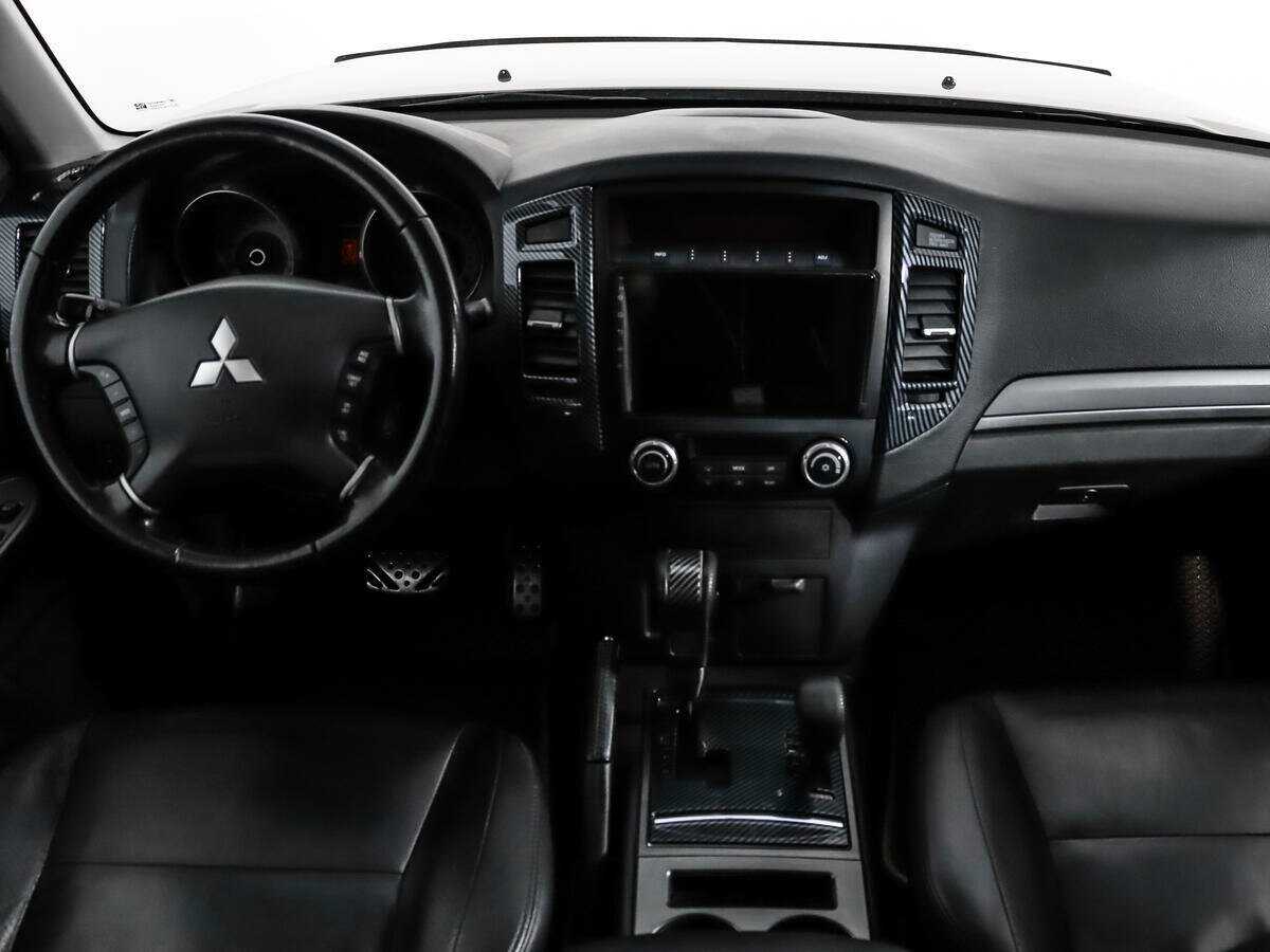 Mitsubishi Pajero б/у, 2013, Автоматическая. Фото: #12
