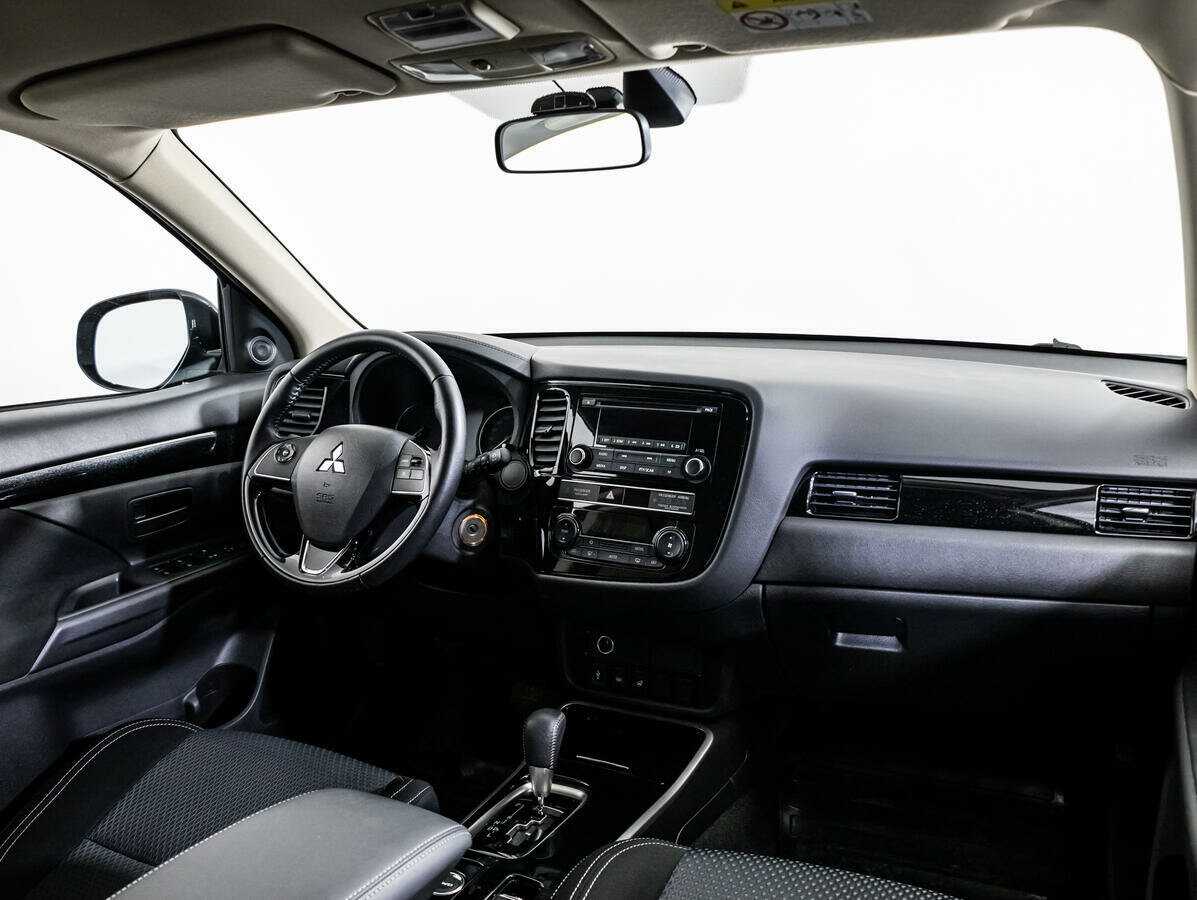 Mitsubishi Outlander б/у, 2019, Вариатор. Фото: #6