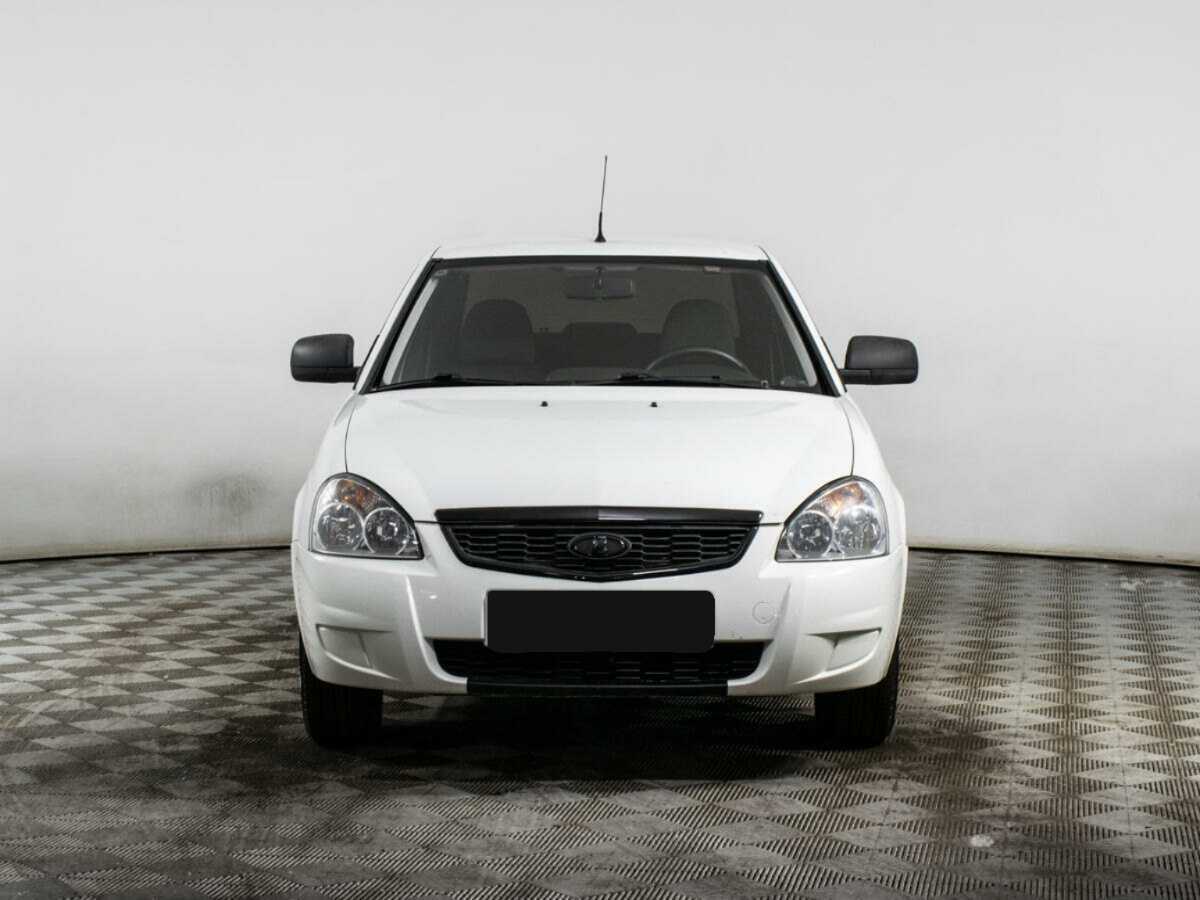 Lada (ВАЗ) Priora б/у, 2017, Механическая. Фото: #1