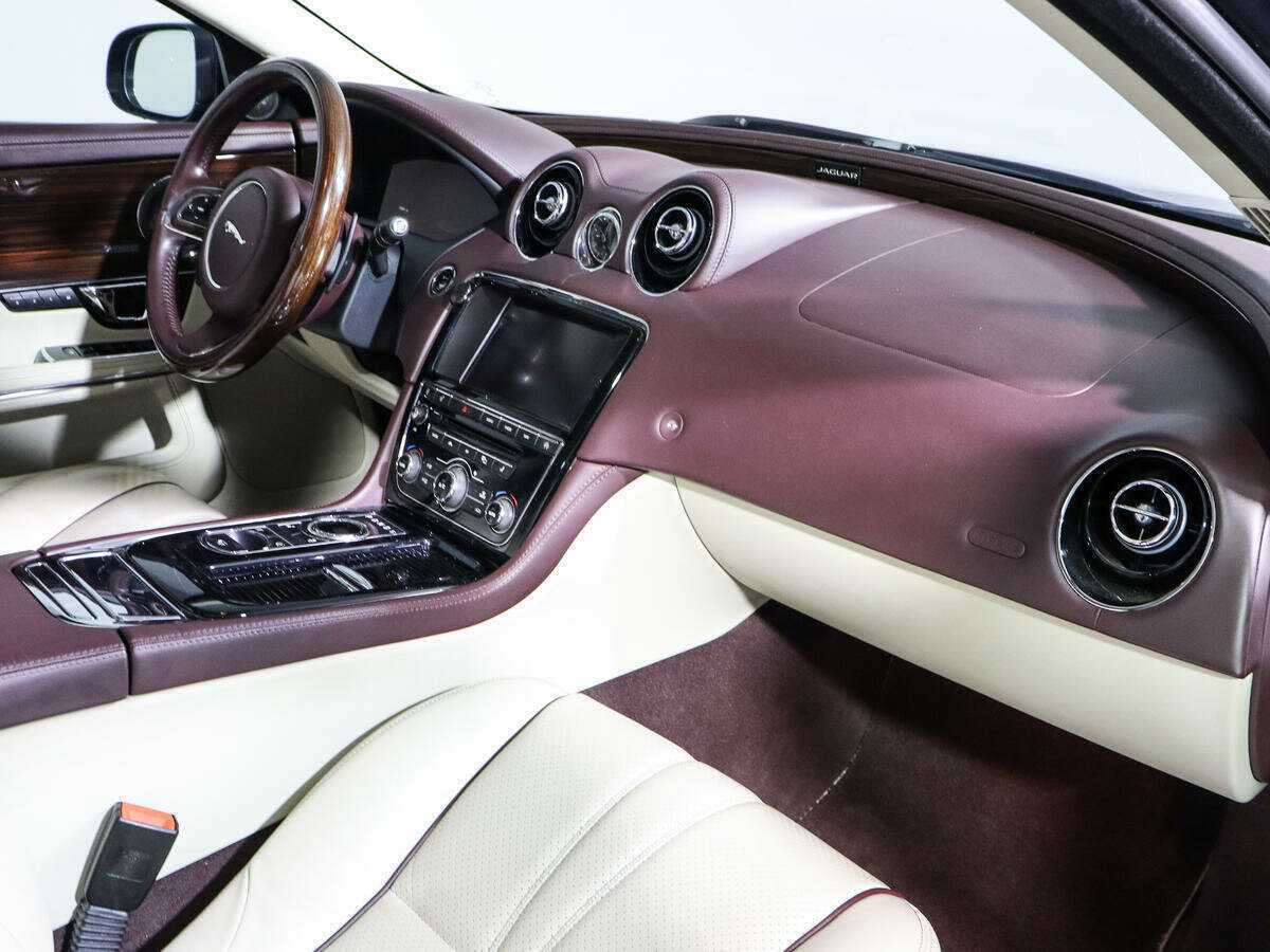 Jaguar XJ б/у, 2014, Автоматическая. Фото: #7