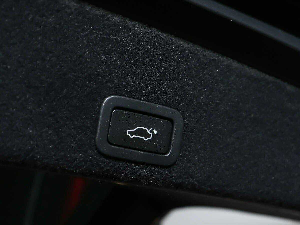 Volvo XC60 б/у, 2017, Автоматическая. Фото: #19