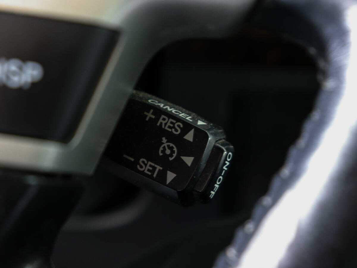 Toyota Land Cruiser б/у, 2012, Автоматическая. Фото: #23