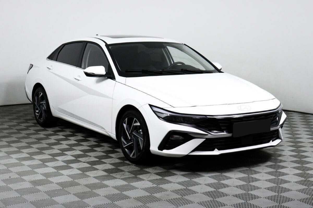 Hyundai Elantra б/у, 2023, Вариатор. Фото: #2