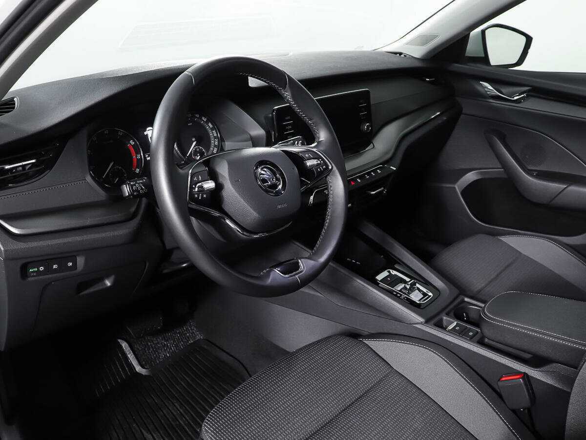 Skoda Octavia б/у, 2021, Автоматическая. Фото: #11