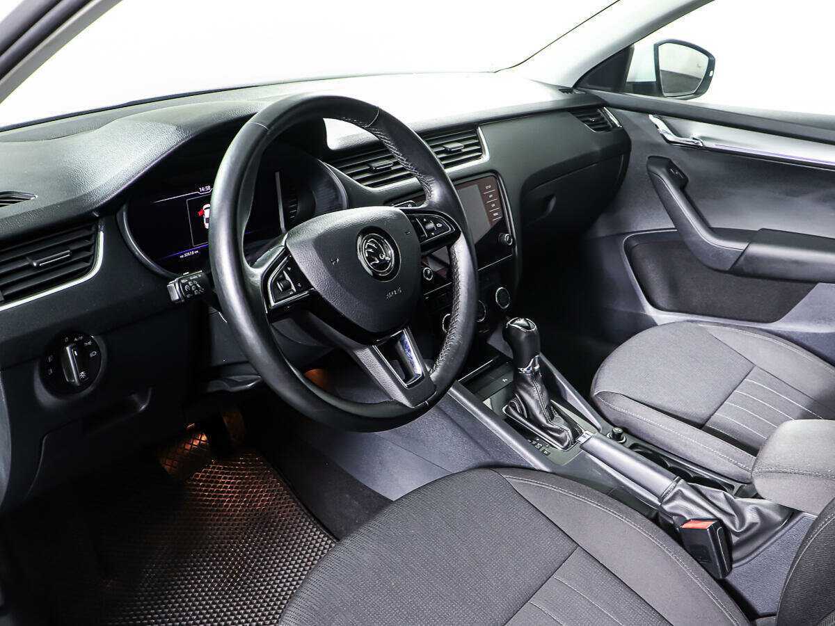 Skoda Octavia б/у, 2019, Роботизированная. Фото: #12