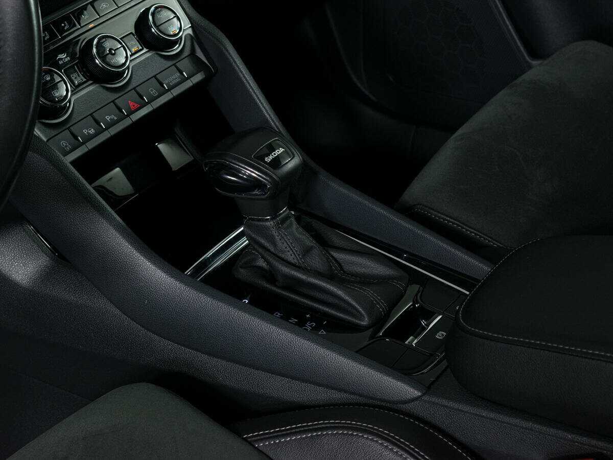 Skoda Karoq б/у, 2020, Автоматическая. Фото: #15