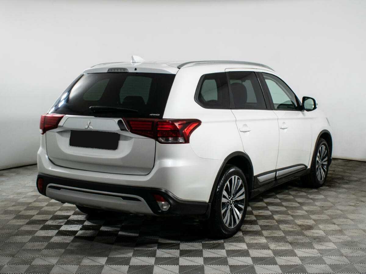 Mitsubishi Outlander б/у, 2020, Вариатор. Фото: #4