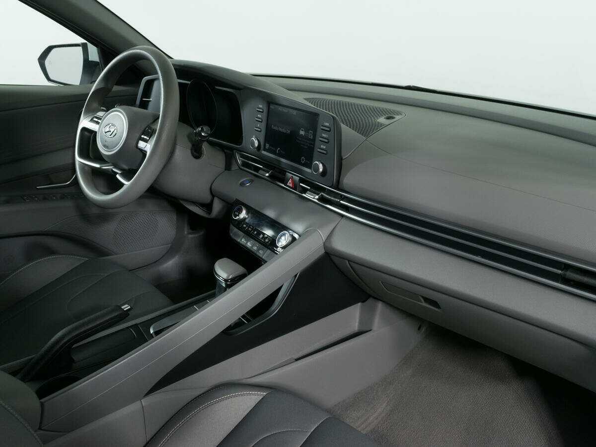 Hyundai Elantra б/у, 2021, Автоматическая. Фото: #8