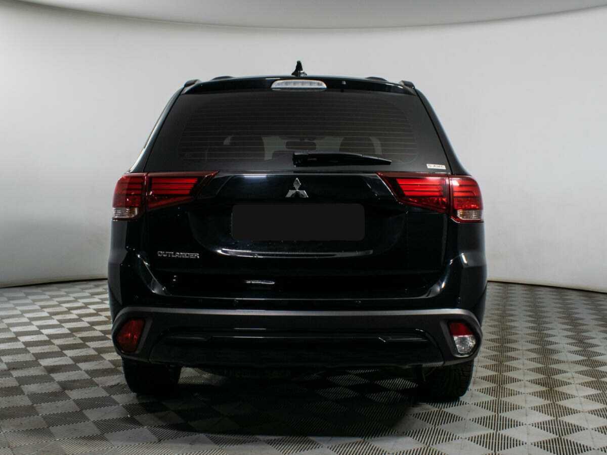Mitsubishi Outlander б/у, 2021, Вариатор. Фото: #4