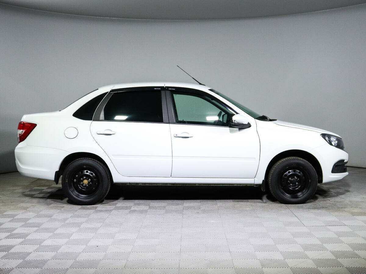 Lada (ВАЗ) Granta б/у, 2023, Механическая. Фото: #3