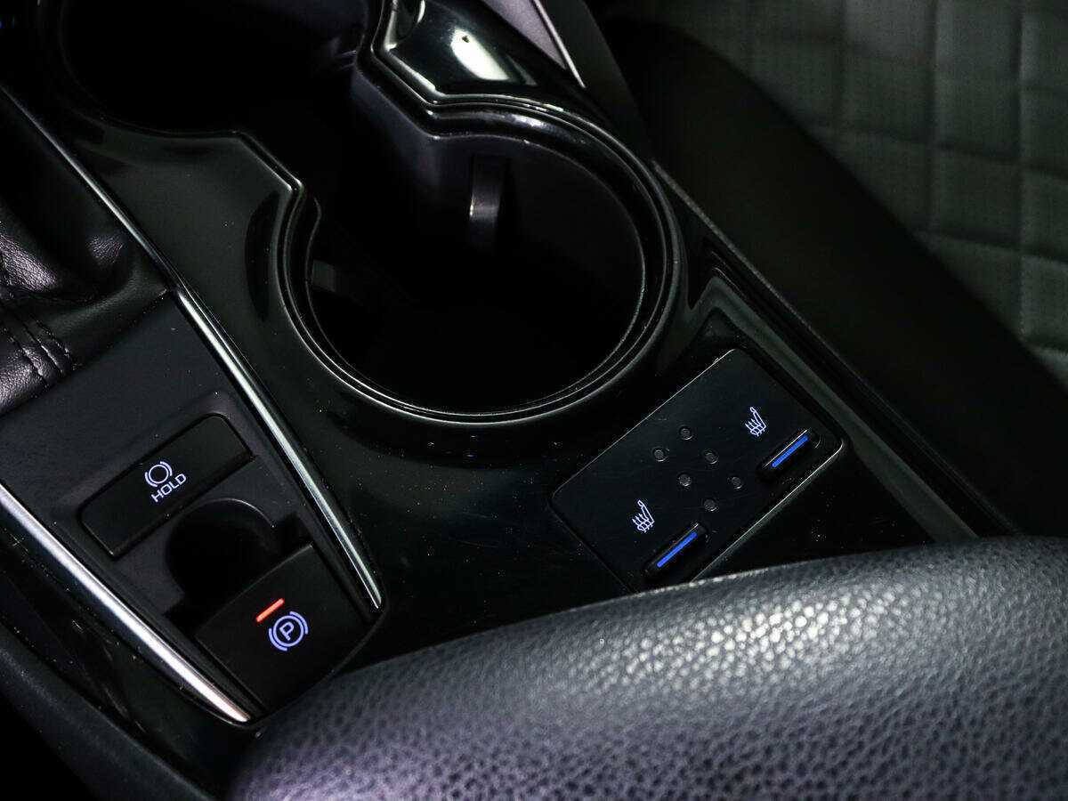 Toyota Camry б/у, 2021, Автоматическая. Фото: #13