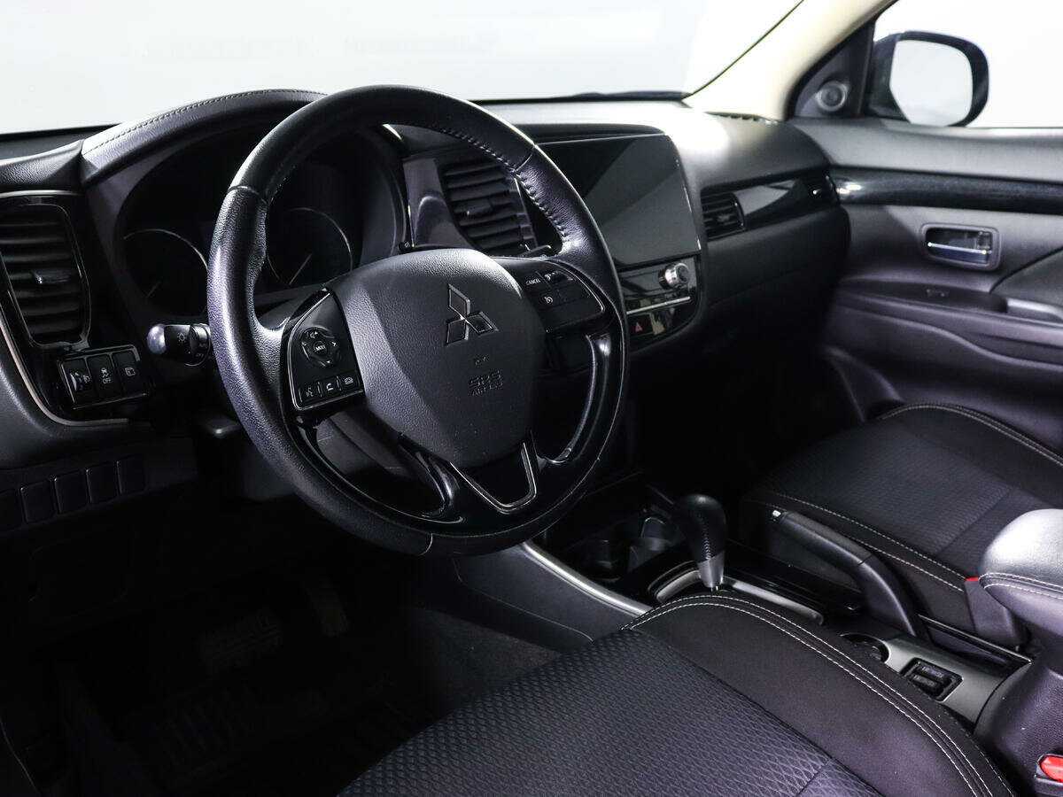 Mitsubishi Outlander б/у, 2021, Вариатор. Фото: #11