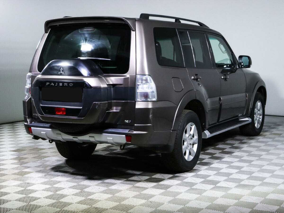 Mitsubishi Pajero б/у, 2014, Автоматическая. Фото: #3