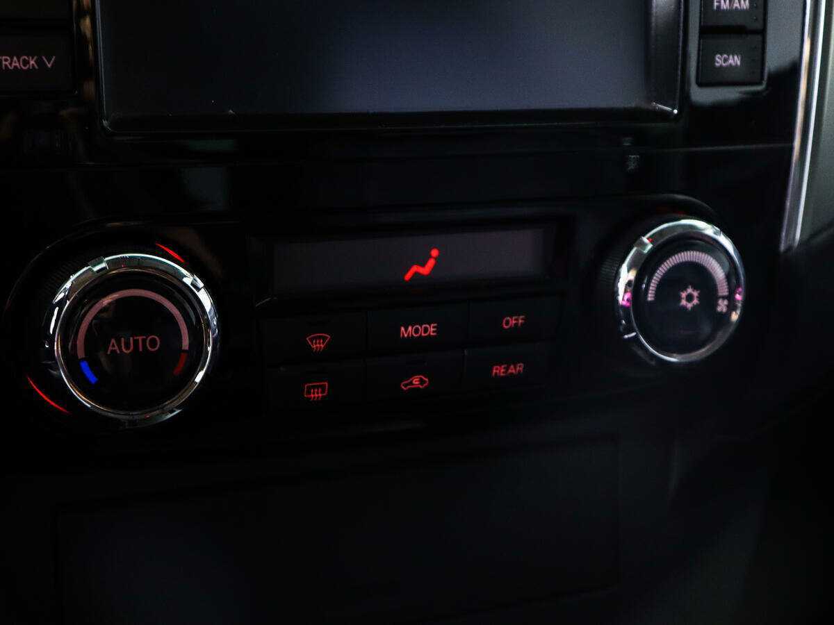 Mitsubishi Pajero б/у, 2014, Автоматическая. Фото: #13