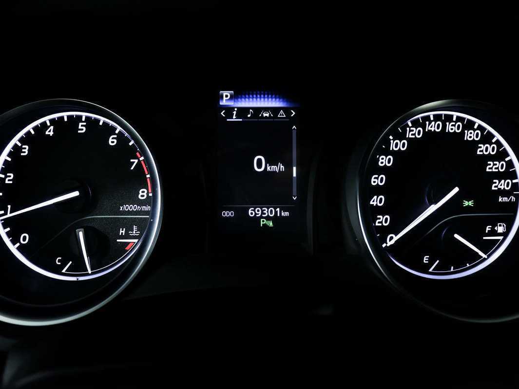 Toyota Camry б/у, 2019, Автоматическая. Фото: #9