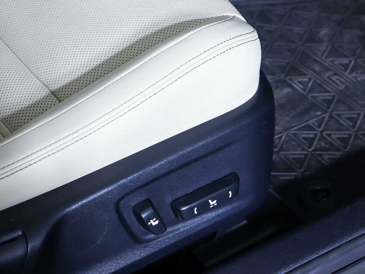 Lexus IS б/у, 2013, Автоматическая. Фото: #15