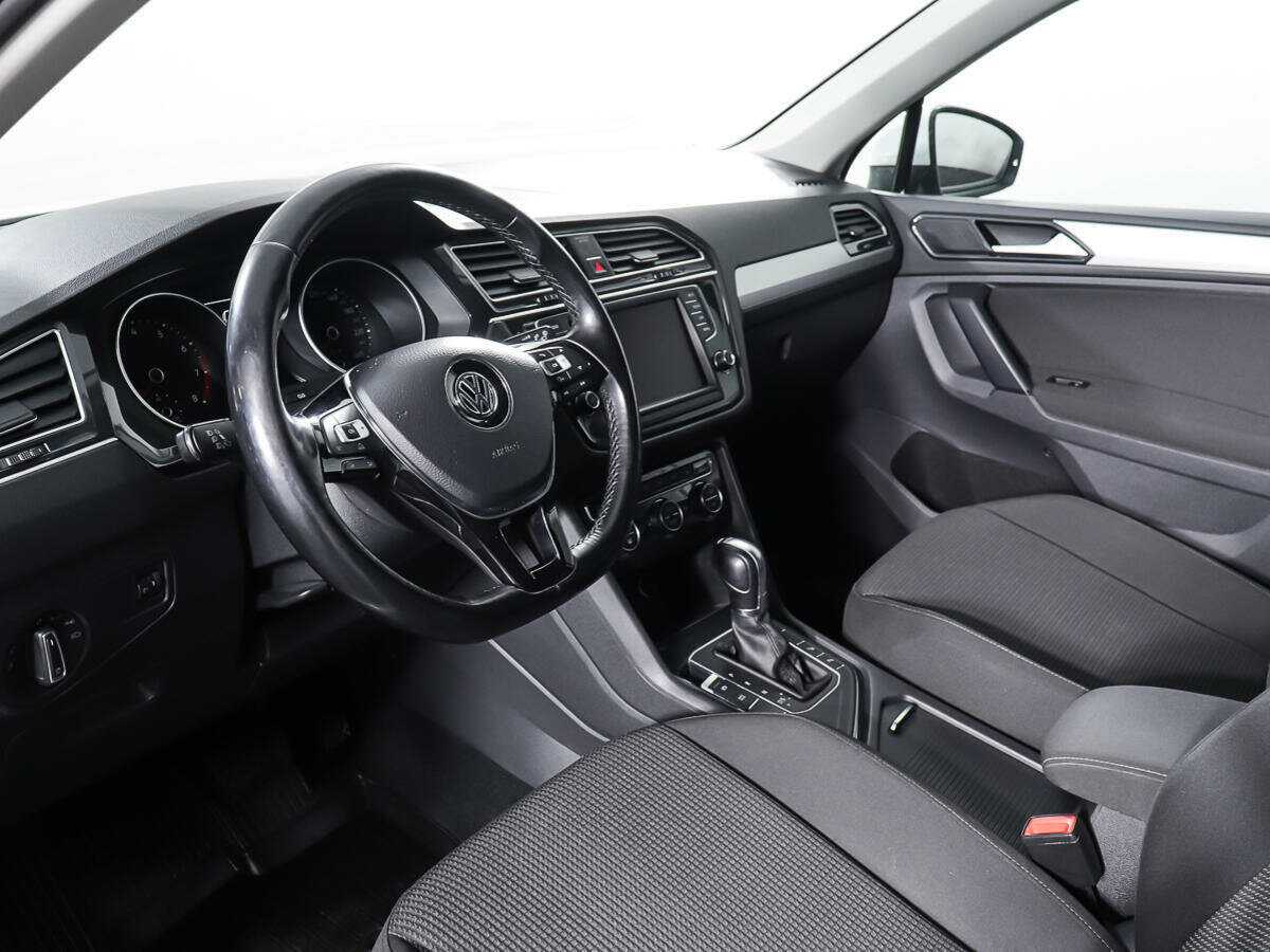 Volkswagen Tiguan б/у, 2017, Роботизированная. Фото: #12