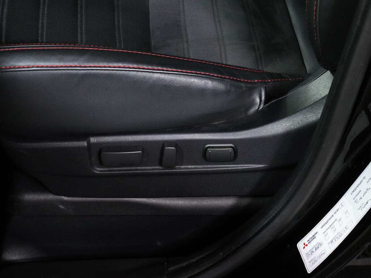 Mitsubishi Outlander б/у, 2020, Вариатор. Фото: #16