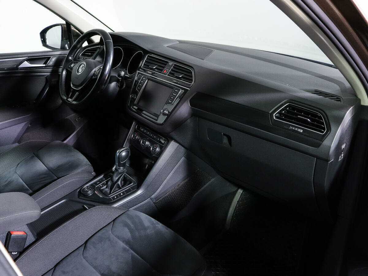 Volkswagen Tiguan б/у, 2017, Роботизированная. Фото: #8