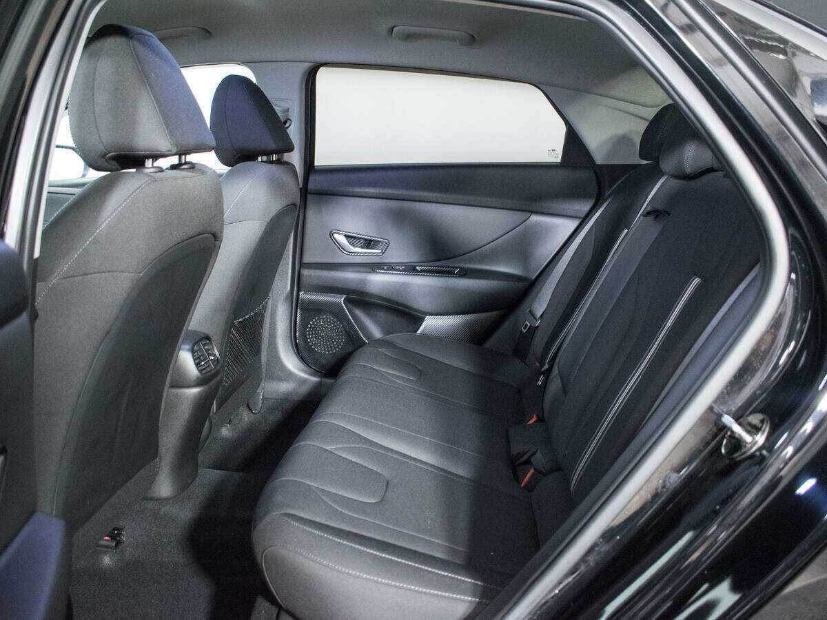 Hyundai Elantra б/у, 2020, Автоматическая. Фото: #9