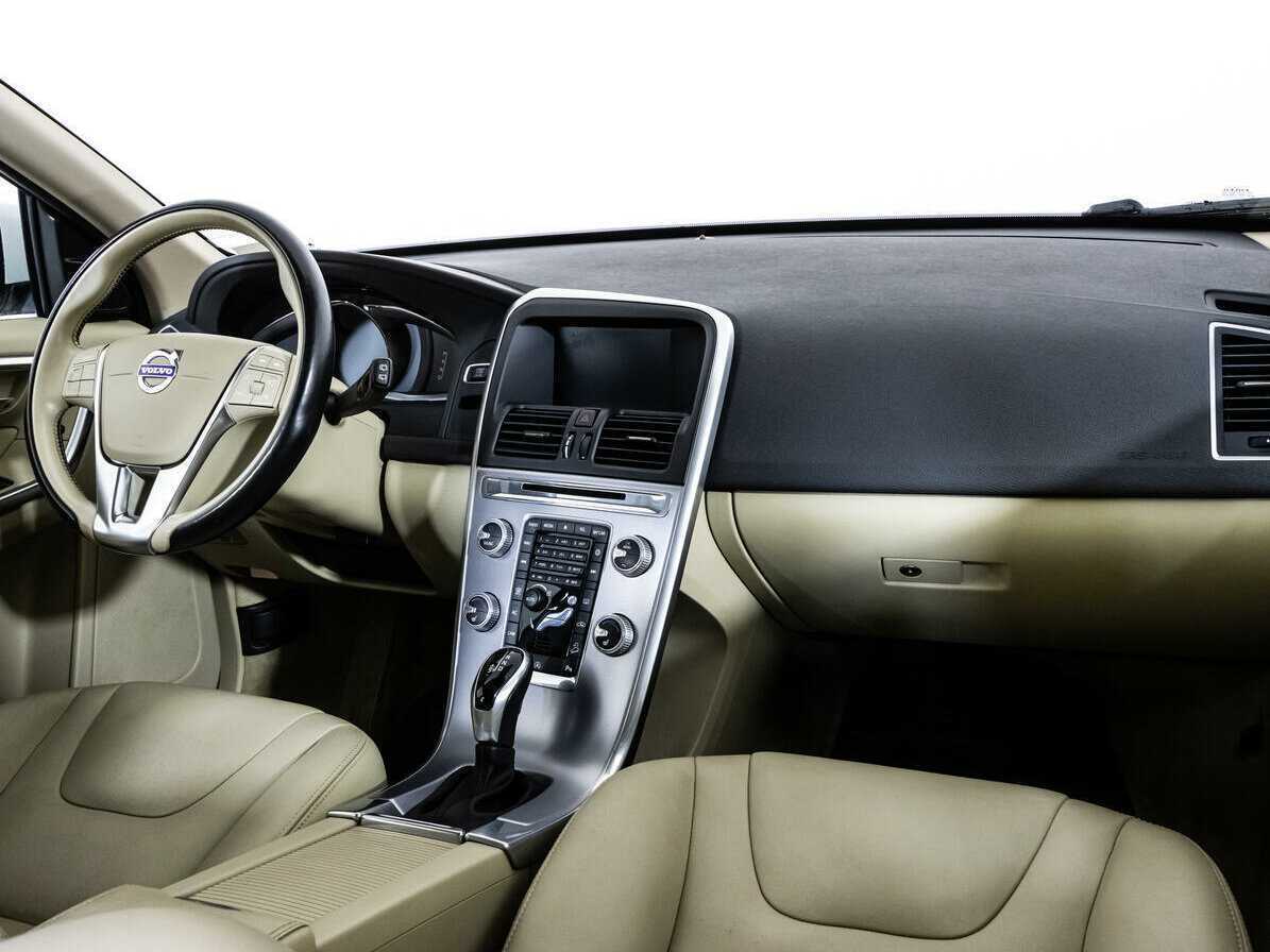 Volvo XC60 б/у, 2016, Автоматическая. Фото: #6