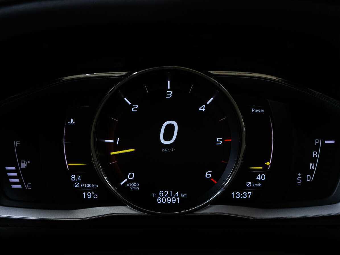 Volvo XC60 б/у, 2016, Автоматическая. Фото: #15