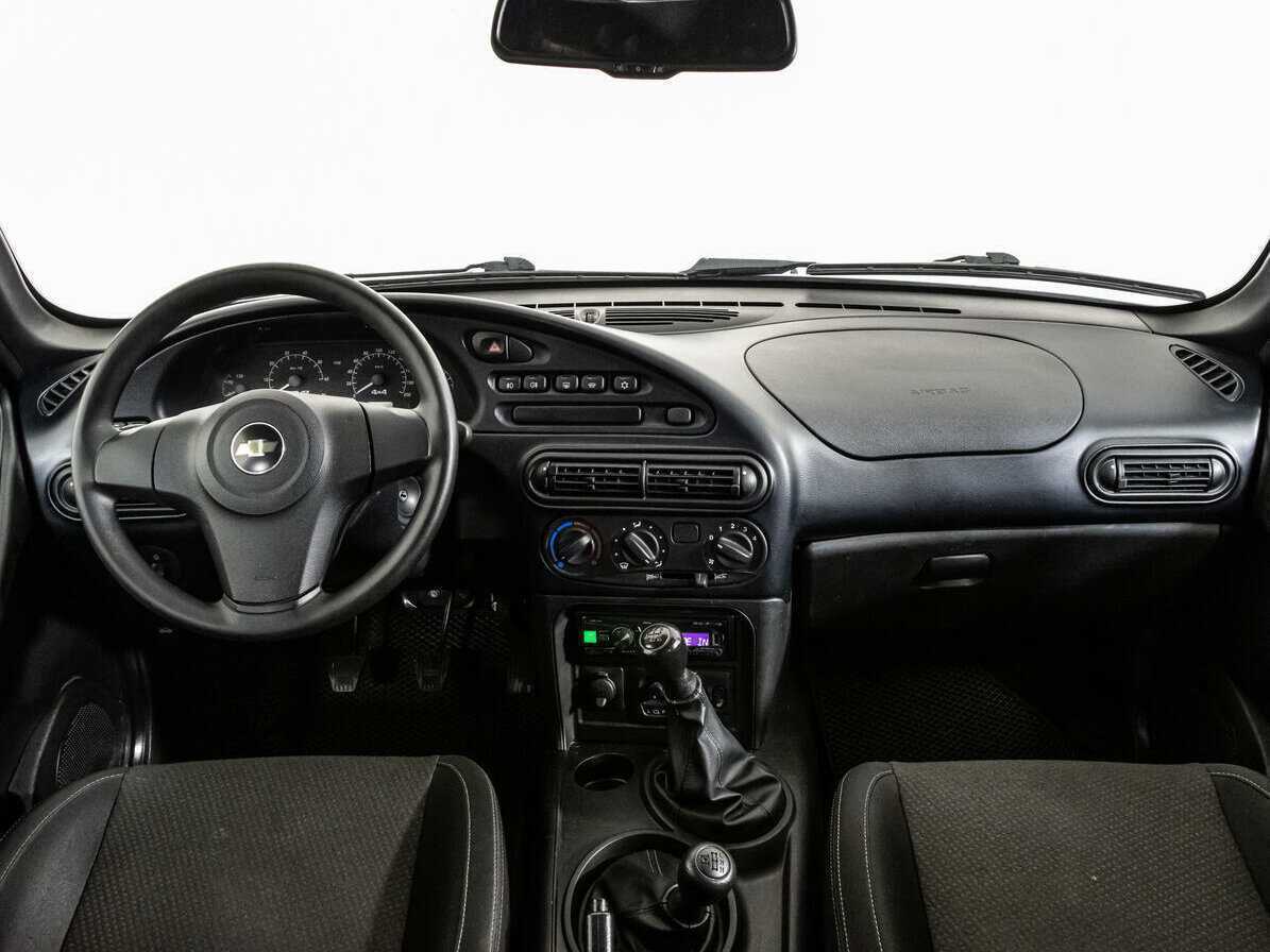 Chevrolet Niva б/у, 2018, Механическая. Фото: #12