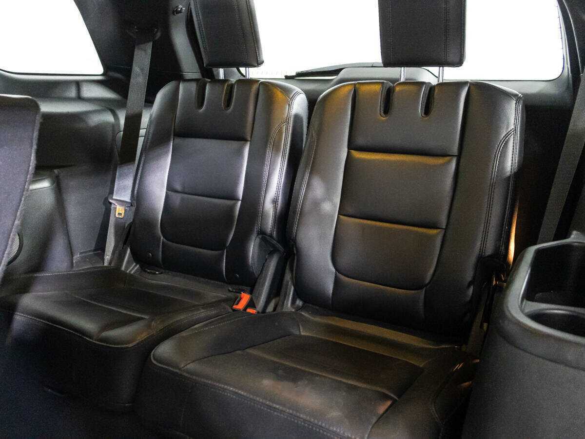 Ford Explorer б/у, 2017, Автоматическая. Фото: #14