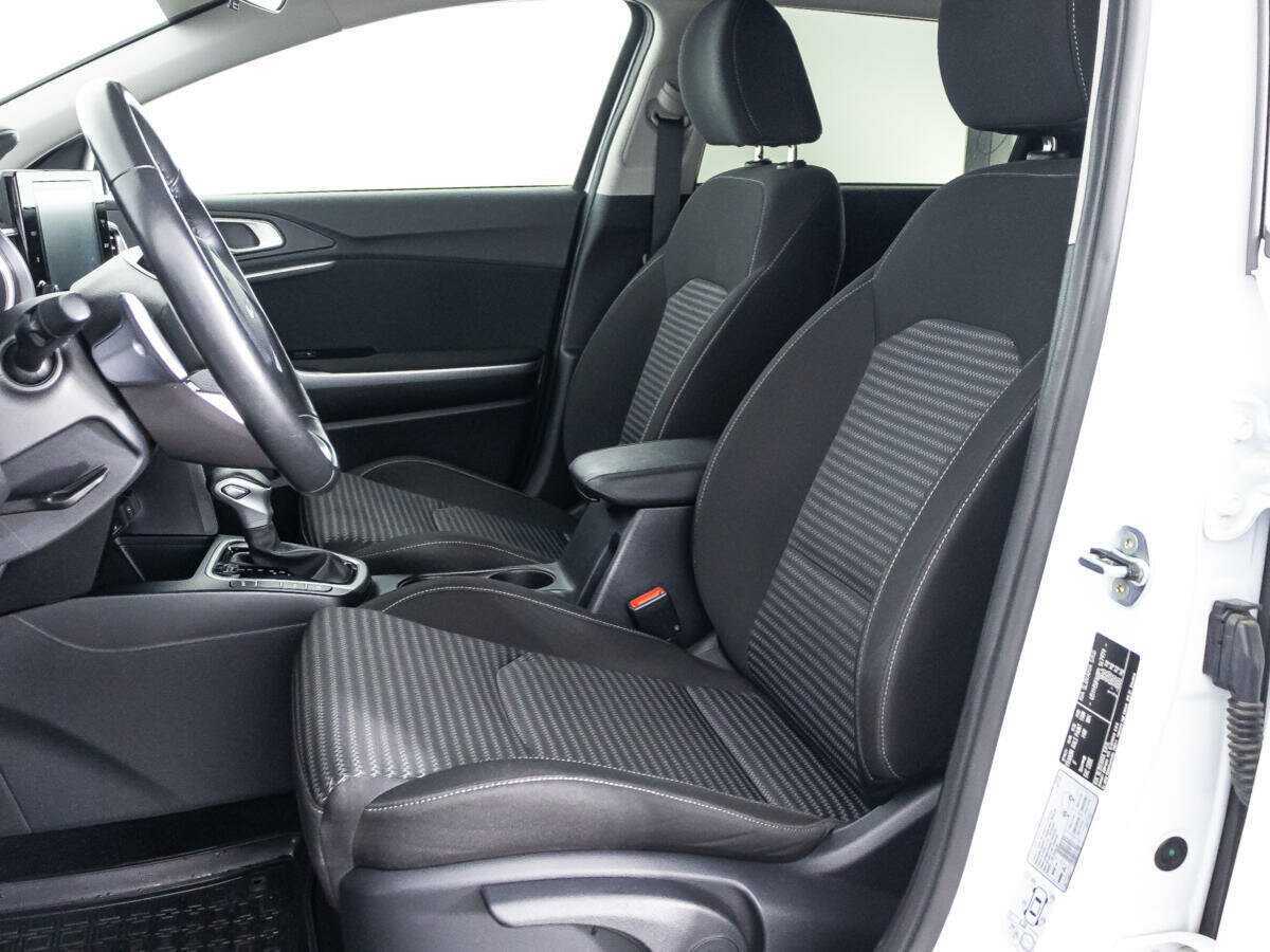 Kia Ceed б/у, 2023, Автоматическая. Фото: #14