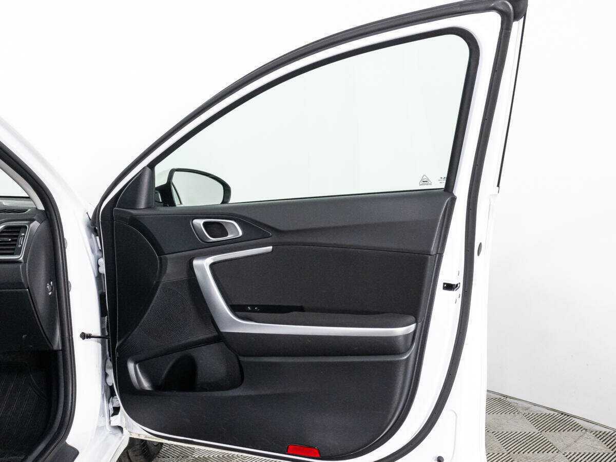 Kia Ceed б/у, 2023, Автоматическая. Фото: #25