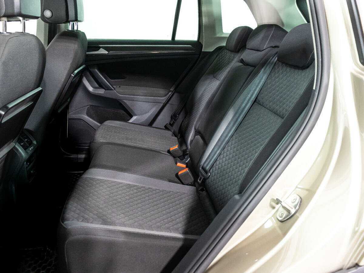 Volkswagen Tiguan б/у, 2017, Роботизированная. Фото: #9