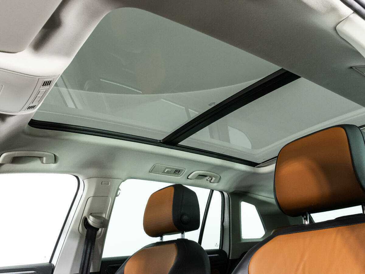 Volkswagen Tiguan б/у, 2017, Роботизированная. Фото: #12